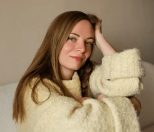 <em>Andrea Q.</em>